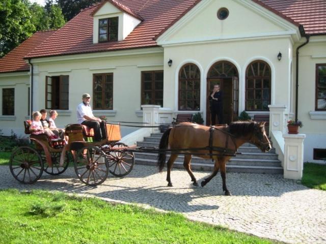 Gospodarstwo Agroturystyczne Dworek Janowicki Kazimierzewo Exterior photo